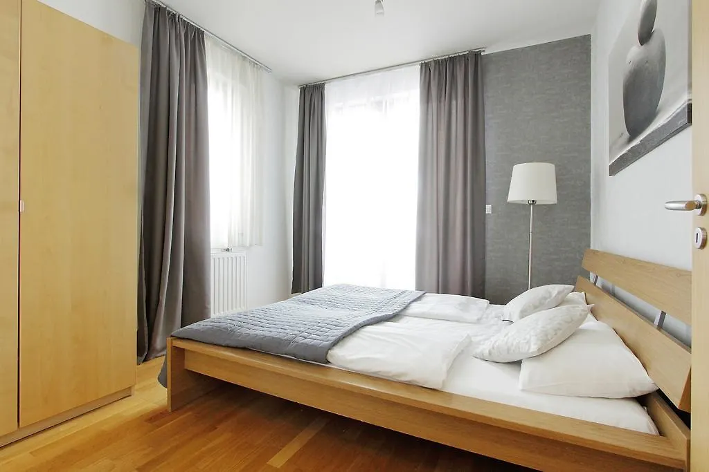 **** Aparthotel Park Residence Budapest Hungary