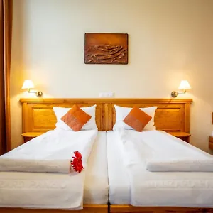 3* Bed & Breakfast Manzard Panzio